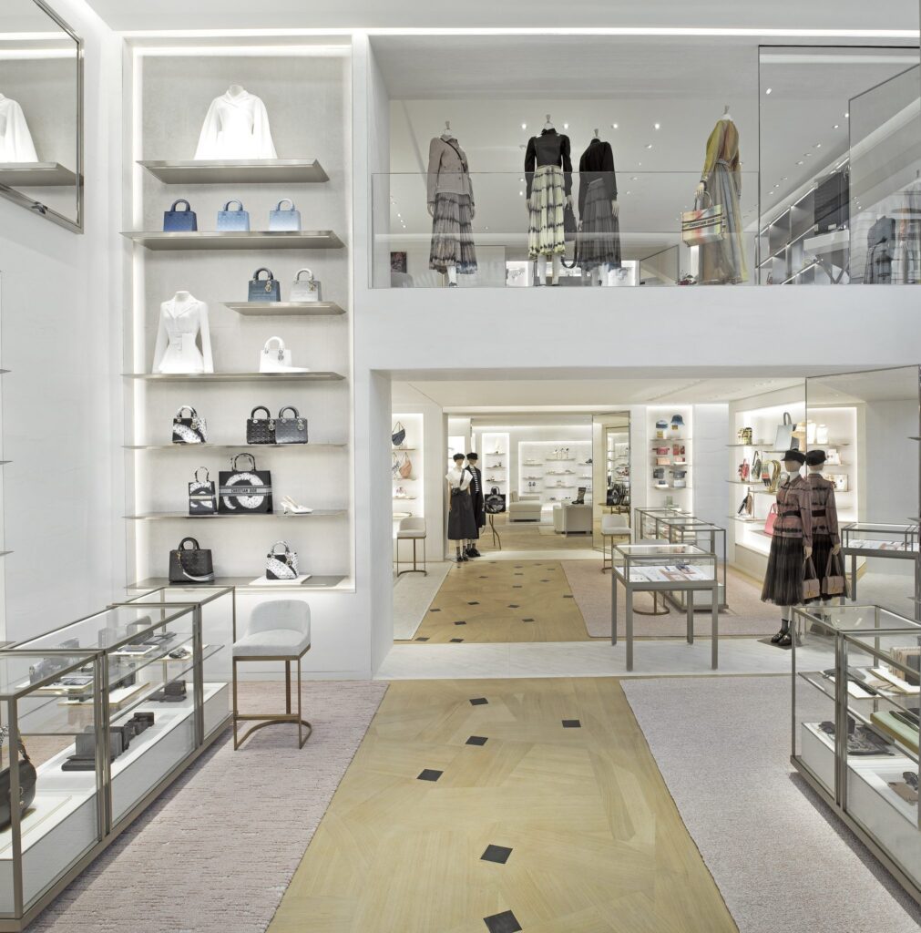 Dior inaugura nova boutique em Paris